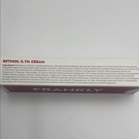 Retinol Cream - Red and White - Picture 4 of 4